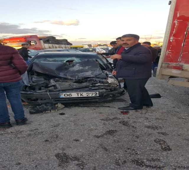 Başkent’te Zincirleme Trafik Kazası: 6 Yaralı