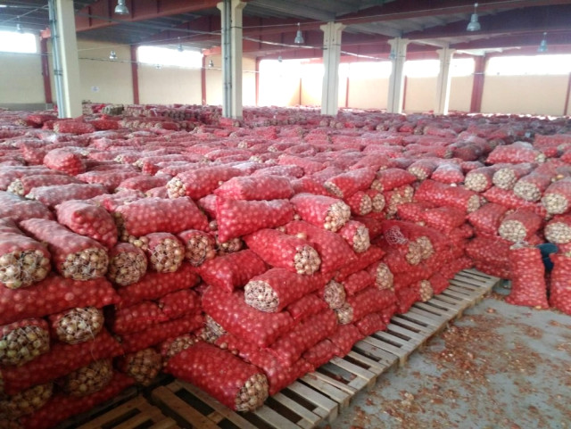 Ankara’da Stok Soğan Deposuna Baskın