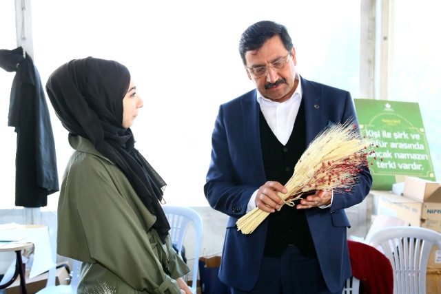 Ankara’nın İlk ‘İyilik Pazarı’ Keçiören’de