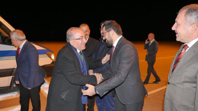 Gümrükçüoğlu’na Coşkulu Karşılama