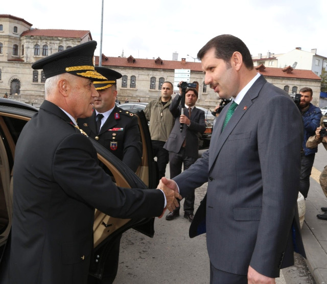 Jandarma Genel Komutanı Orgeneral Çetin Sivas’ta