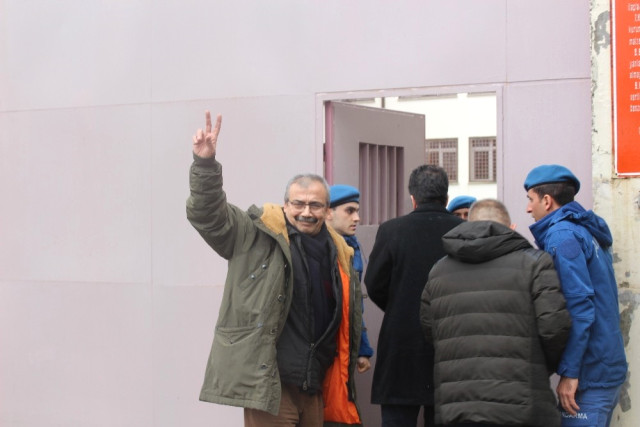 Hapis Cezası Onanan Sırrı Süreyya Önder Açıklaması