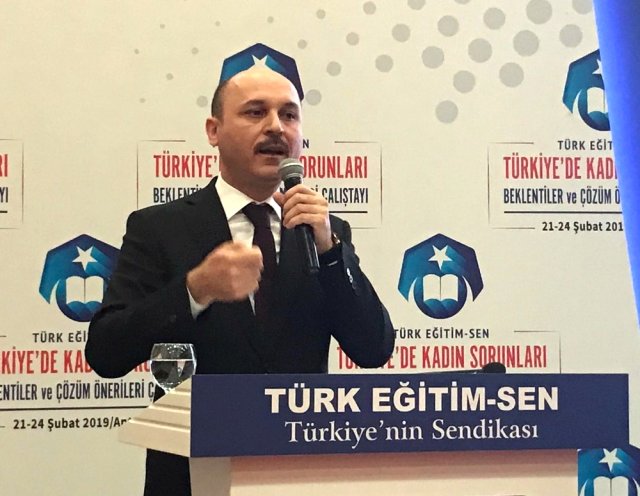 Türk Eğitim-Sen Genel Merkezi’nden ‘Türkiye’de Kadın Sorunları, Beklentileri ve Çözüm Arayışları’…