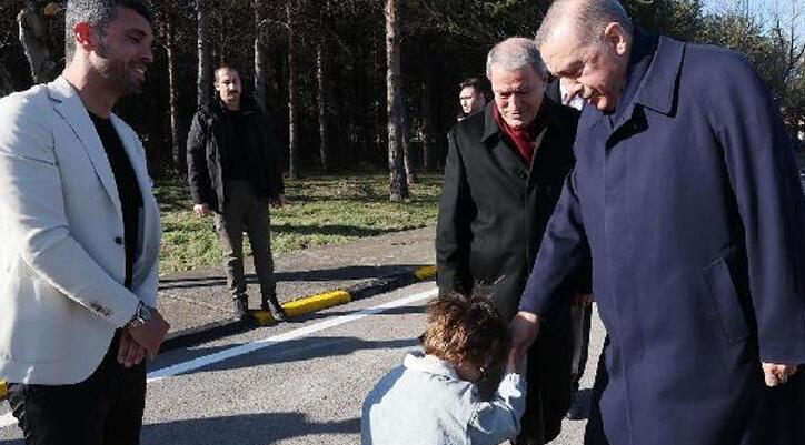 Cumhurbaşkanı Erdoğan’dan elini öpen Zayn Sofuoğlu’na harçlık