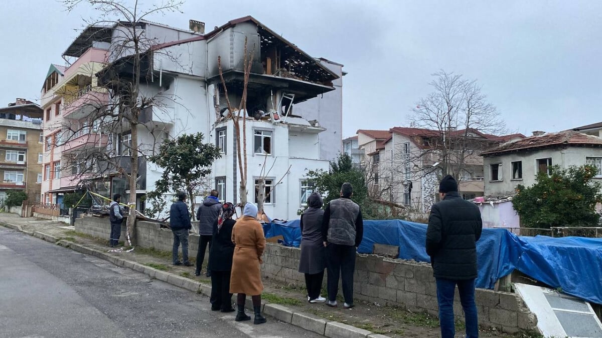 Kocaeli’de patlamanın yaşandığı binadaki hasar gün ağarınca ortaya çıktı
