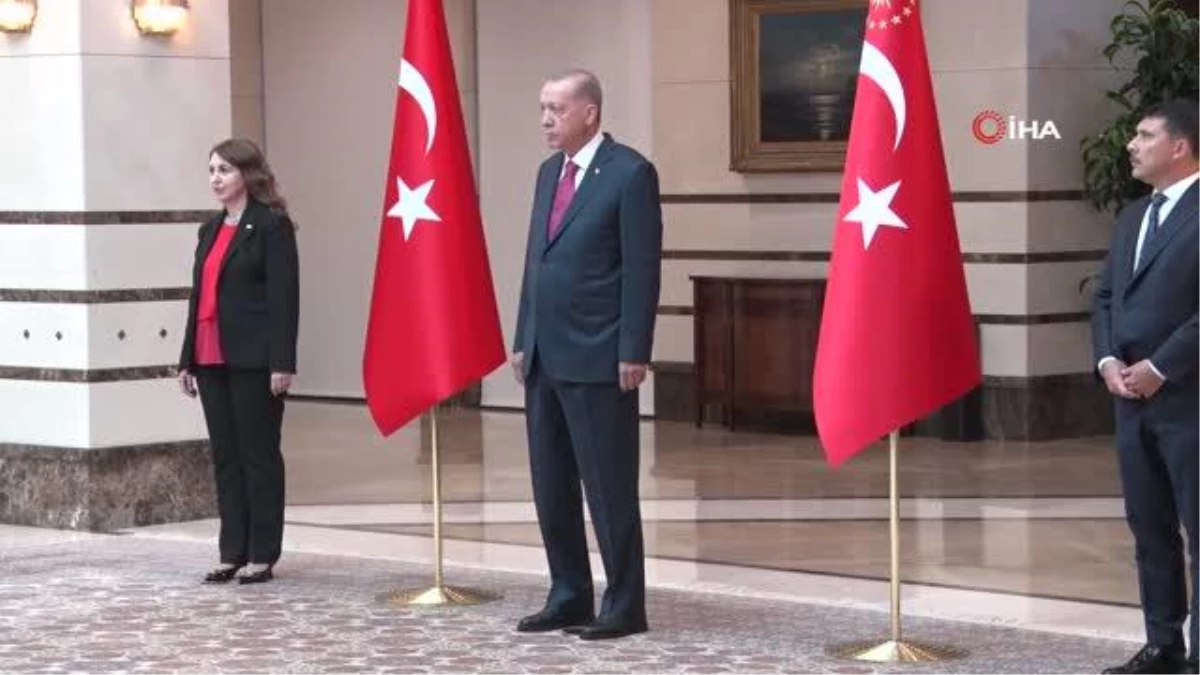 Gine Büyükelçisinden Cumhurbaşkanı Erdoğan’a inanç mektubu