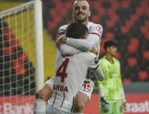 Gaziantep FK uzatmalarda turladı