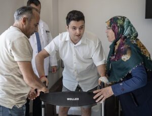 Beynini besleyip komadan çıkardılar! Yürümeye başladı