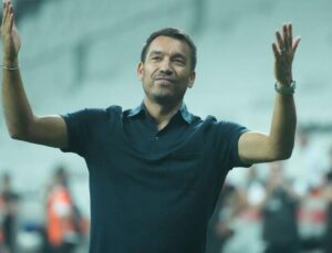 Van Bronckhorst’tan Avrupa’da Türk finali yorumu