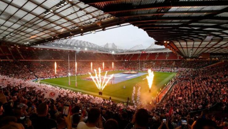 Efsane stadyumda Ramazan! İngiliz devinin stadında ezan sesi yükseldi, oruçlar açıldı