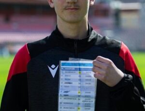 14 yaşında ülkesinin yazgısını değiştirdi! Kahraman ilan edildi